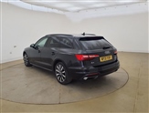 Audi A4 Image 4