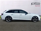 Audi A4 Image 4
