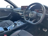 Audi A4 Image 6