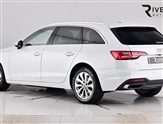 Audi A4 Image 4