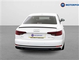 Audi A4 Image 6