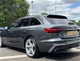 Audi A4 Image 6