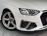 Audi A4 Image 2