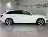 Audi A4 Image 4