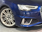 Audi A4 Image 2