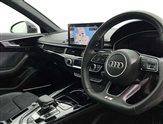 Audi A4 Image 6