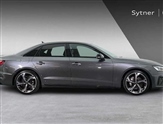 Audi A4 Image 4