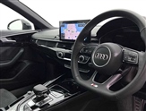 Audi A4 Image 6