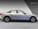 Audi A4 Image 4