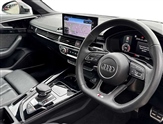 Audi A4 Image 6