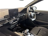Audi A4 Image 2