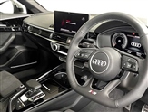 Audi A4 Image 6