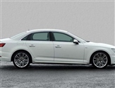 Audi A4 Image 4