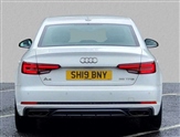 Audi A4 Image 6