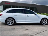 Audi A4 Image 4