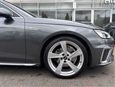 Audi A4 Image 5