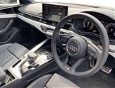 Audi A4 Image 6