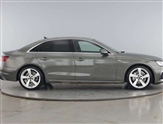 Audi A4 Image 4