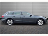 Audi A4 Image 4