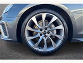 Audi A4 Image 5