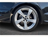 Audi A4 Image 5