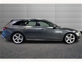 Audi A4 Image 4