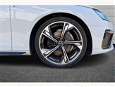 Audi A4 Image 5