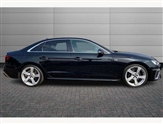 Audi A4 Image 4
