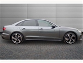 Audi A4 Image 4