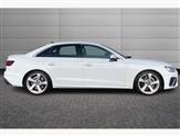Audi A4 Image 4
