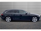 Audi A4 Image 4