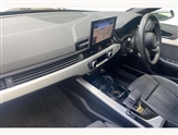 Audi A4 Image 2
