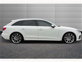 Audi A4 Image 4