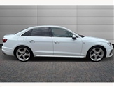 Audi A4 Image 4