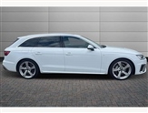 Audi A4 Image 4