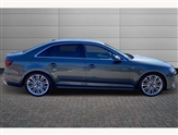 Audi A4 Image 4