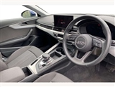 Audi A4 Image 6