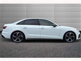 Audi A4 Image 4
