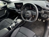 Audi A4 Image 6