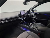 Audi A4 Image 6