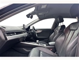 Audi A4 Image 2