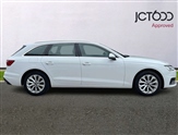 Audi A4 Image 4