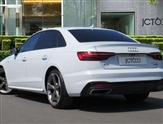 Audi A4 Image 2