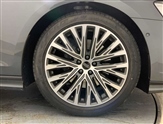 Audi A8 Image 5