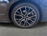Audi A8 Image 6