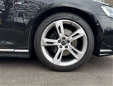 Audi A8 Image 5