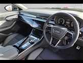 Audi A8 Image 6