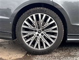 Audi A8 Image 5