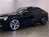 Audi e-tron Image 4