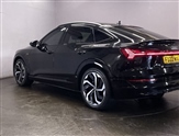 Audi e-tron Image 6